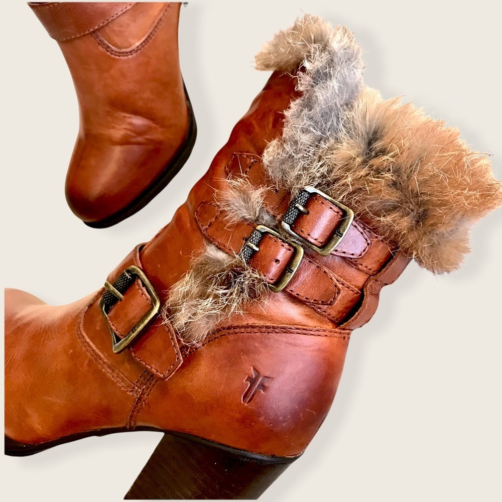 RARE Frye Penny Lux Rabbit Fur-Lined Cognac Leather Buckle Heeled Ankle Booties - Picture 15 of 16